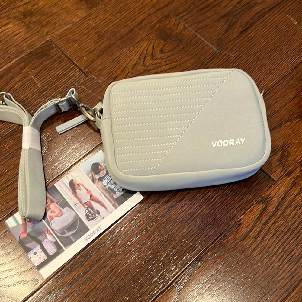 NWT Vooray crossbody in grey